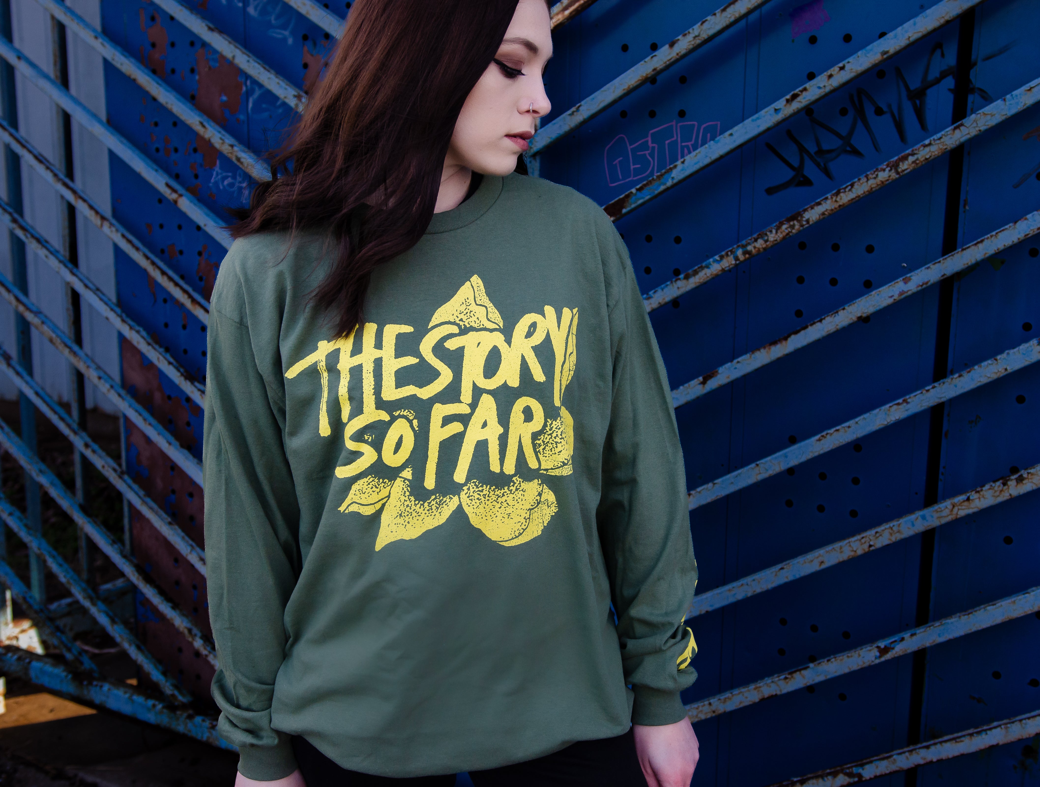 Green Long-Sleeve Top (please read the store description about the price).